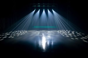 Focus Spot 5Z American DJ Moving Head 200W LED | Rotozoom
