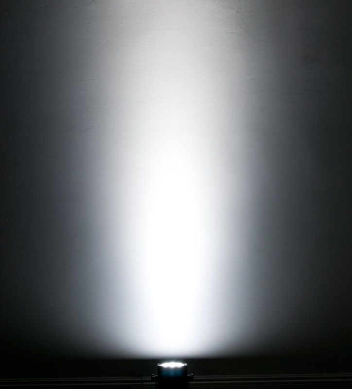 mod-qw100-fx2-37673 ADJ MOD QW100 RGBW 7x15W LED пар с мощност 105W прожектор с метален корпус | Rotozoom