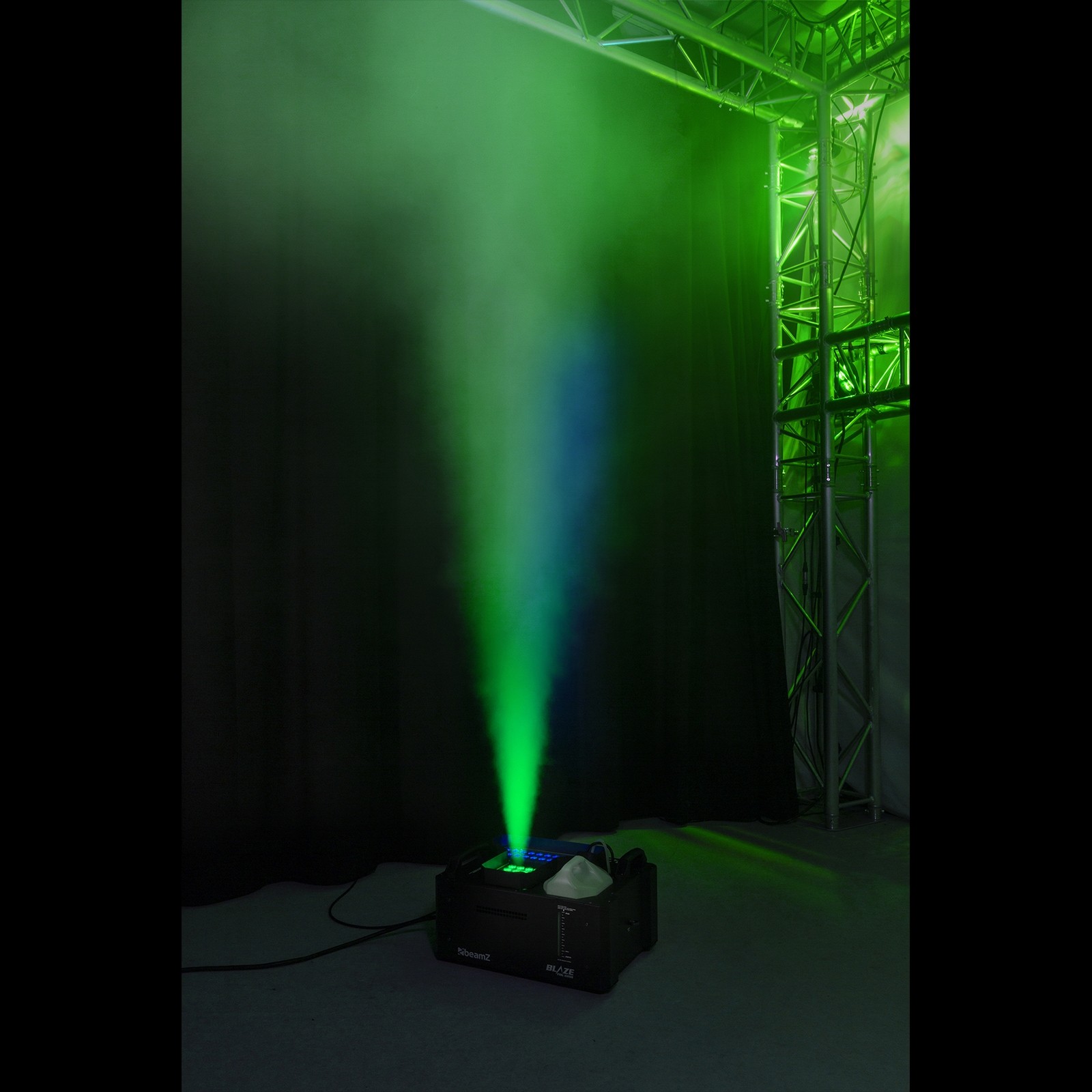 160547_effect1 Професионална пушек машина BeamZ BLAZE3500 48x4W 4in1 LED | Rotozoom