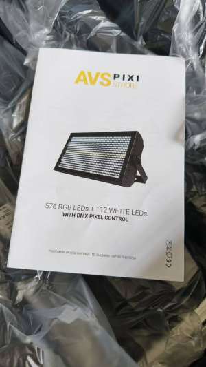 Kомлект 8 броя с кейс светлинен ефект AVS Pixi Strobe | Rotozoom
